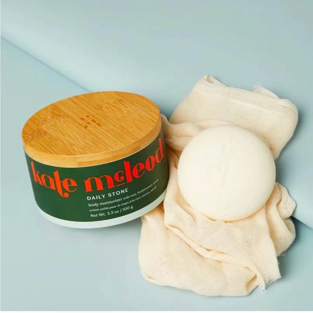 Daily Stone Body Moisturizer - White New/Full Size 3.5